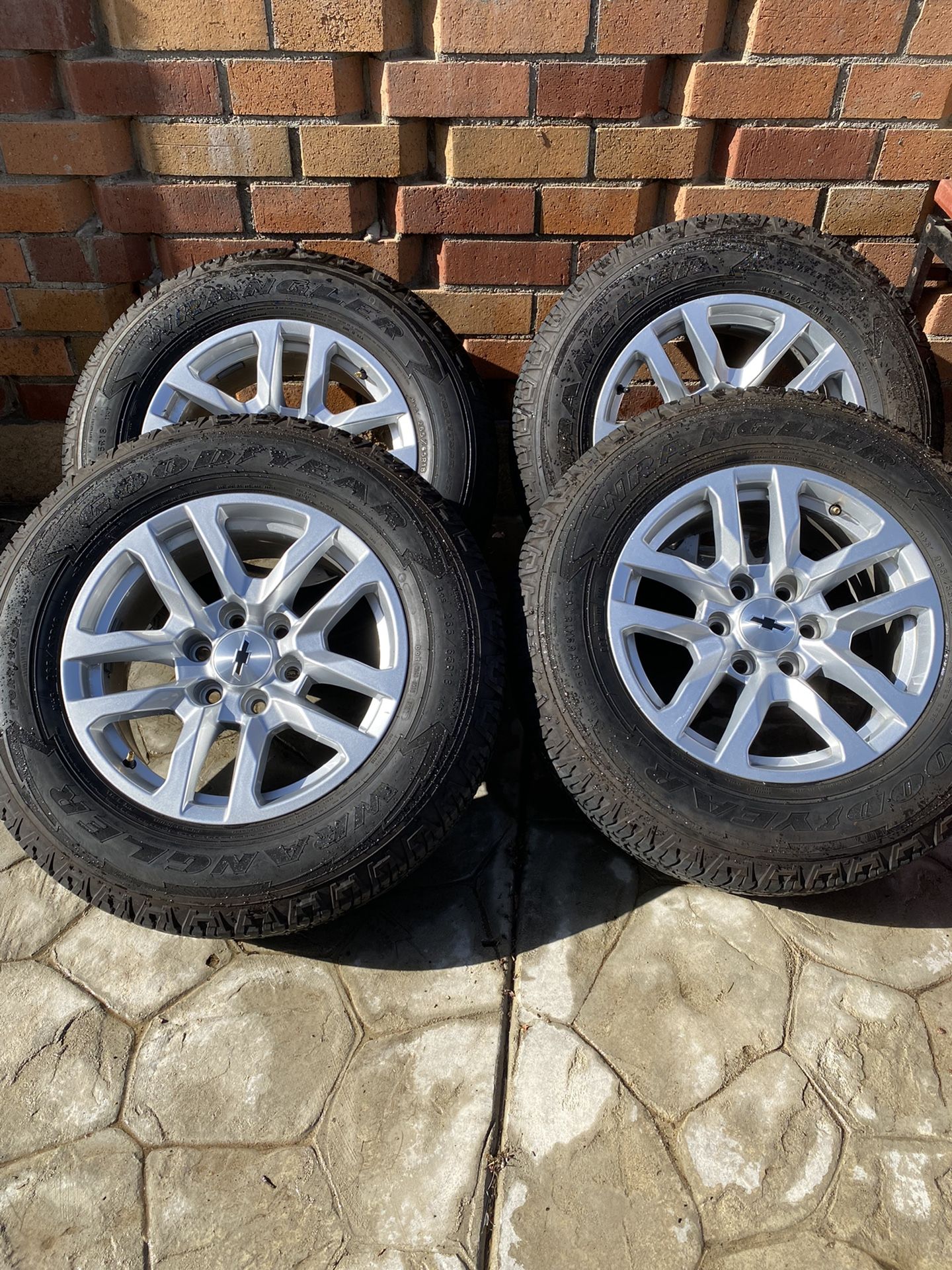 Wheels & Tires