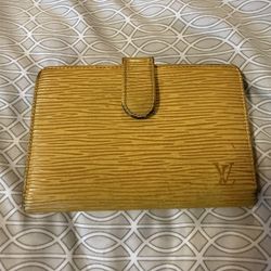 Louis Vuitton 1991 Vintage Epi Pocket Organizer