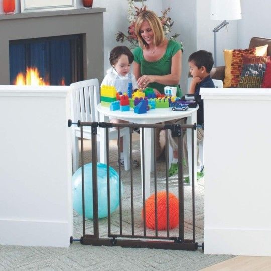 Wide Deluxe Easy Close Baby Gate