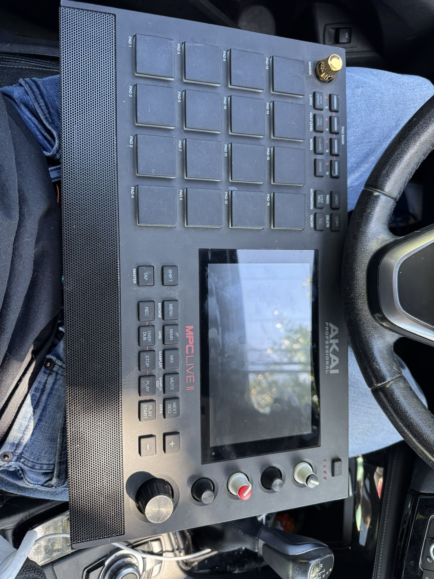 Akai MPC Live 2