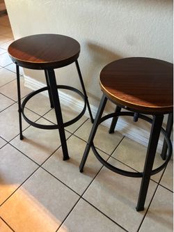 Swivel Bar Stools.adjustable feet .2