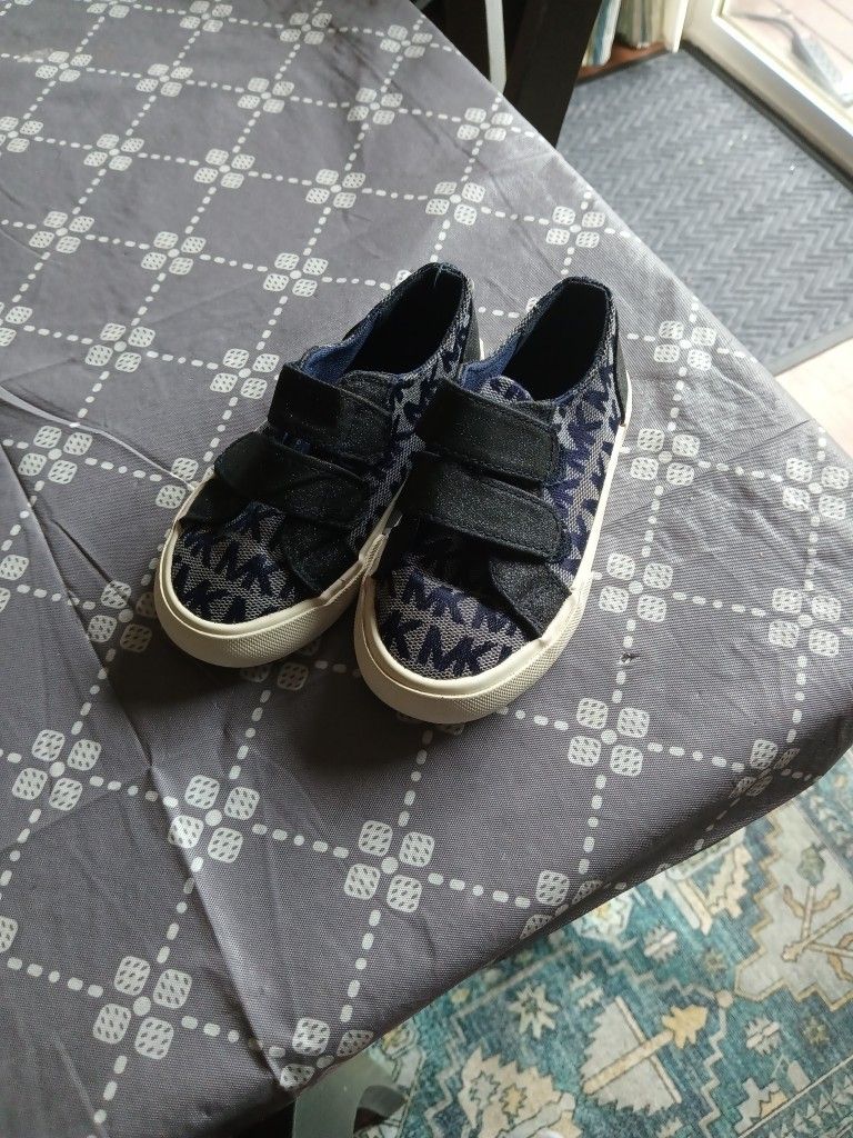 Michael Kors Ashanti T Strap Shoes Navy Toddler Size 8c