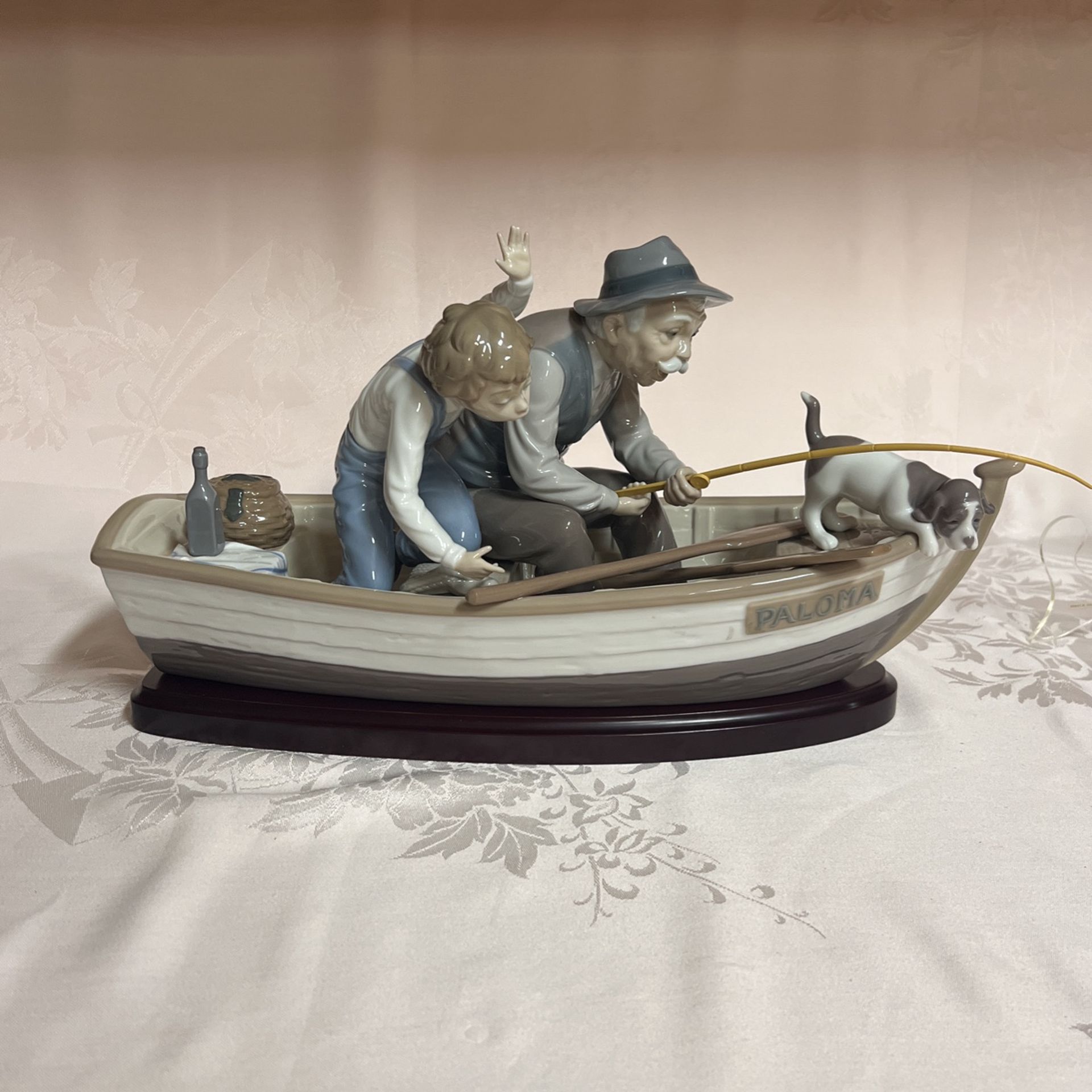 LLADRO “FISHING WITH GRAMPS” by José Puche, #5215.. 1977  AND RETIRED IN 1984.  MINT CONDITION