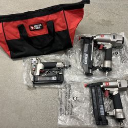 PORTER CABLE NAIL GUN SET WITH BAG