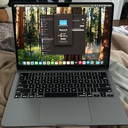 NEW MACBOOK Air  2025 M4 256gb 16g Of Memory 