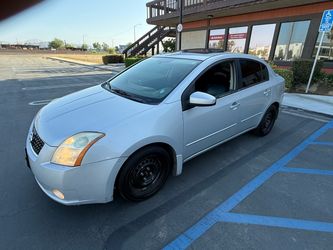 Nissan Sentra Silver 4-Door Sedan
