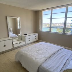 Charming Queen size Platform Bed And dresser With mattress