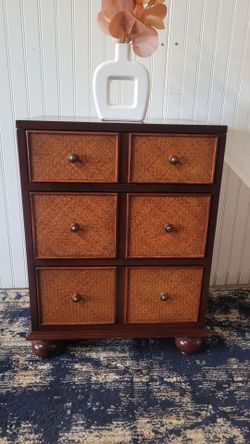 ETHAN ALLEN SIDE/ END TABLE/ NIGHTSTAND