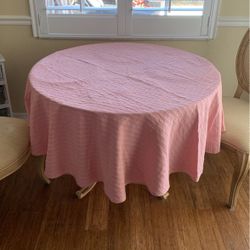 I Tablecloths  (2)