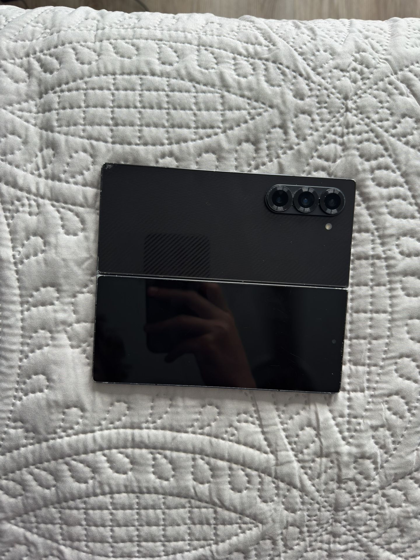 Z Fold 6 UNLOCKED Carbon Fiber Edition