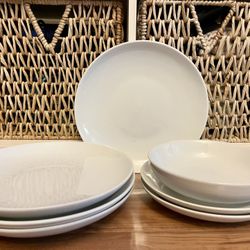 Pottery Barn Great White Coupe Dishes