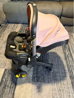 Donna Car seat stroller and Base