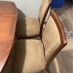 Dining table with chairs 