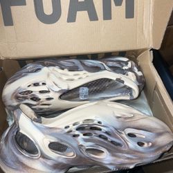 Yezzy FOAM runners size 8 men’s