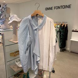 Women’s Pleated Asymmetrical Blouse Blue White Size SML