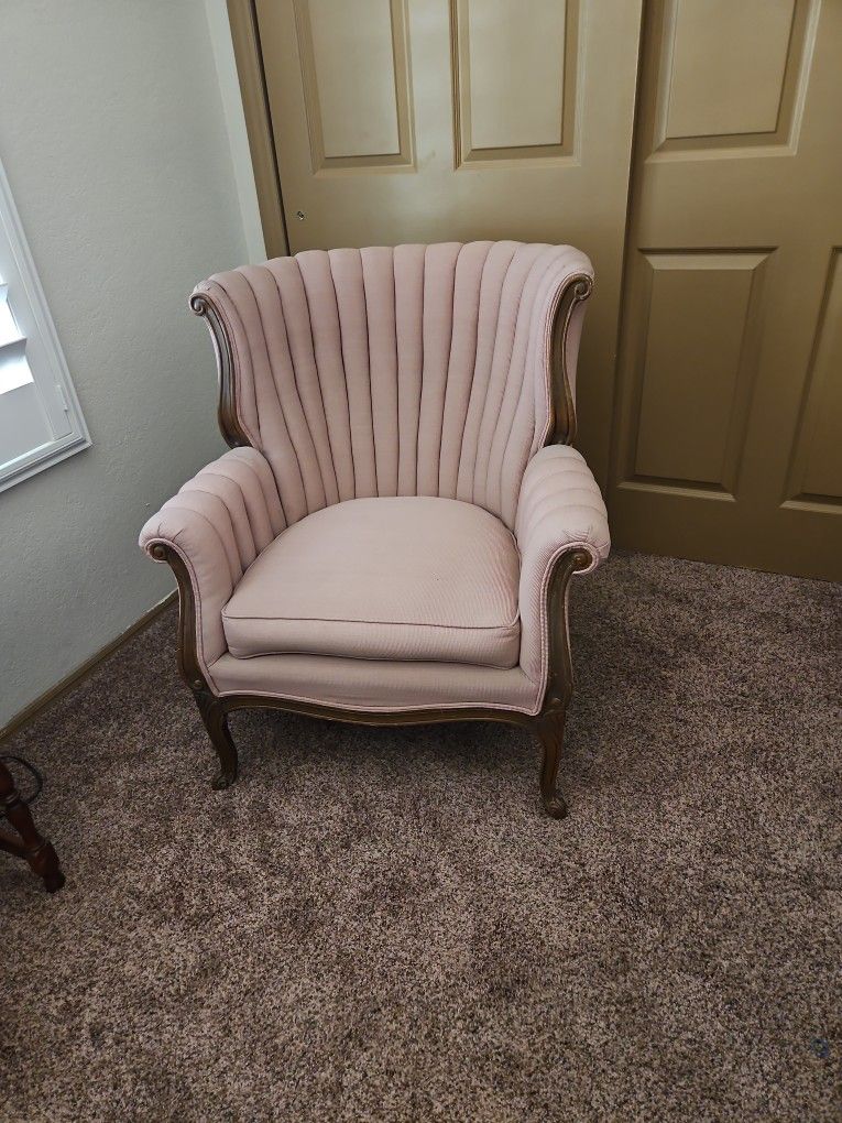 Vintage Wing Back PINK Chair