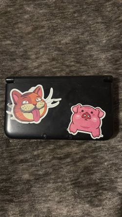 Nintendo 3ds XL (Charger included)