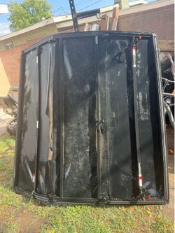 Truck bed cover