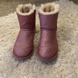 Uggs Pink  Size 7