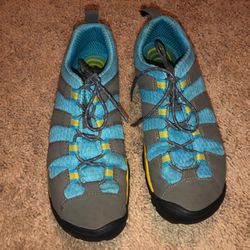 Keen Size 7 Blue/Yellow Women’s Shoes