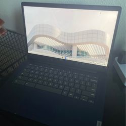 Lenovo Chrome book w charger