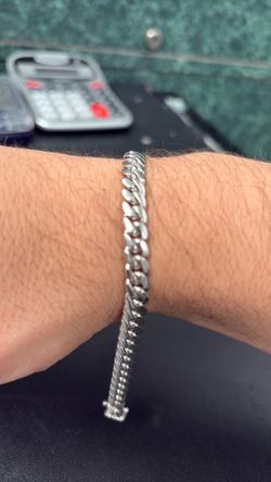 10KT White Gold Bracelet 8 inches 28.2 grams