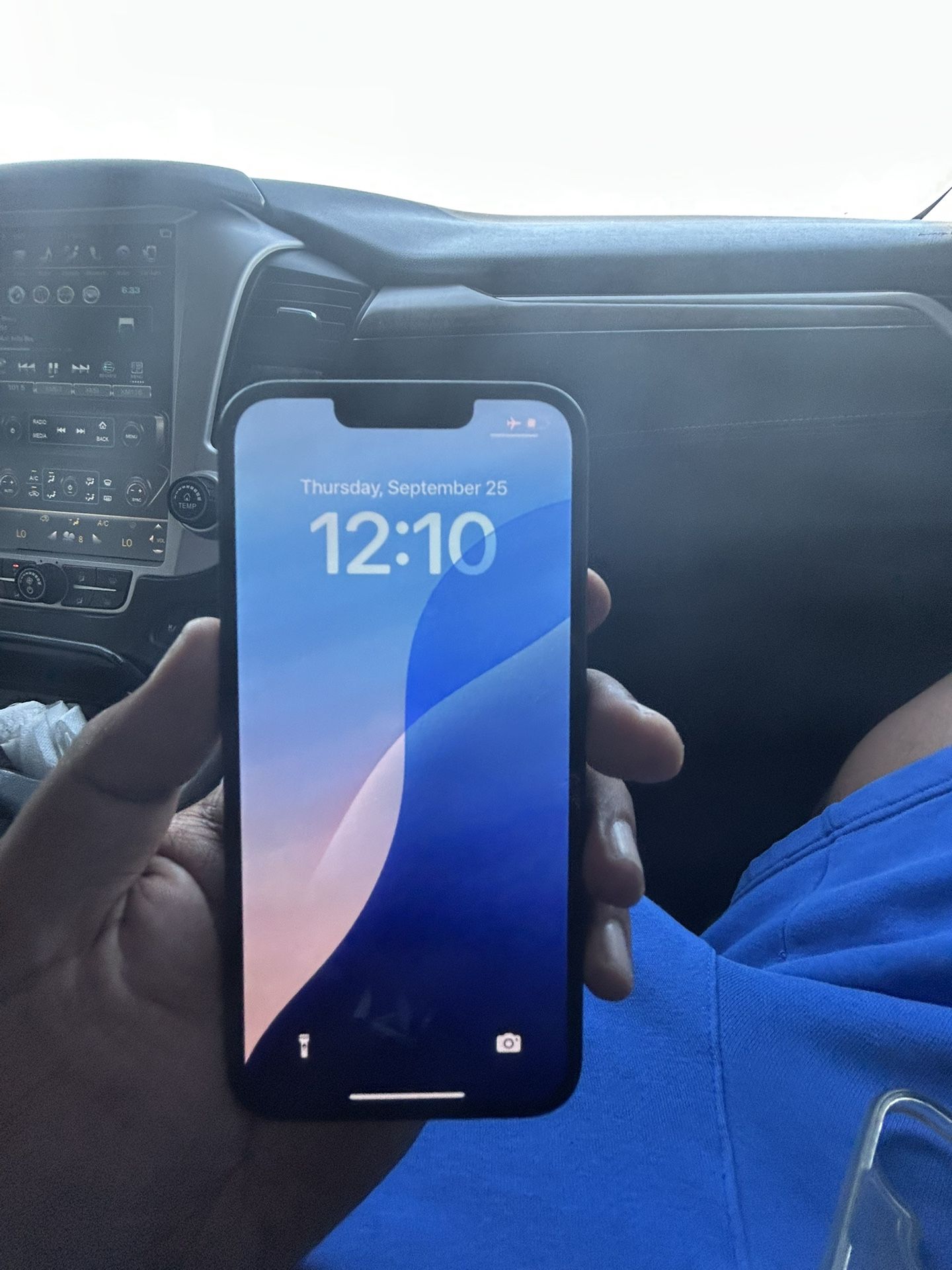 iPhone 16e