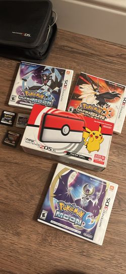 Nintendo 2D XL Limited Edition Pokeball console bundle