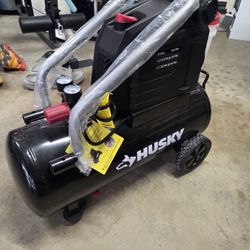 Husky 8 Gallon Compressor