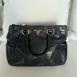 PRADA Black Vitello Shine Leather Bag