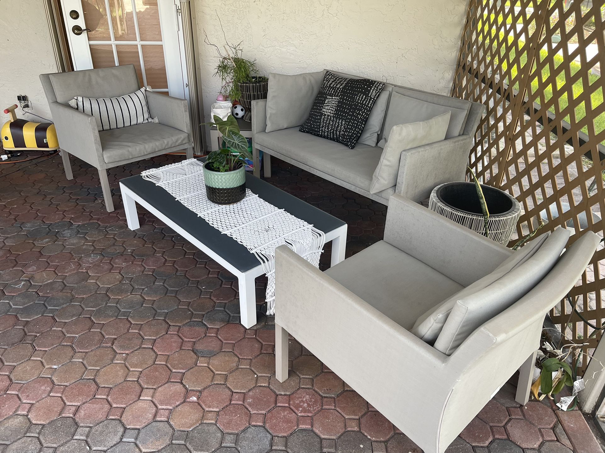 City furniture Outdoor Set for Sale in Boca Raton, FL OfferUp