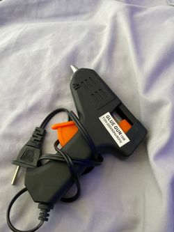 Glue gun
