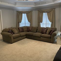 Sofa Sectional - Pull Out Bed