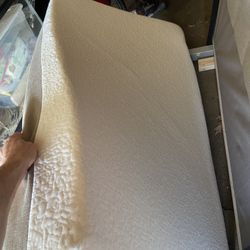 Twin Memory Foam Mattress And Box spring 