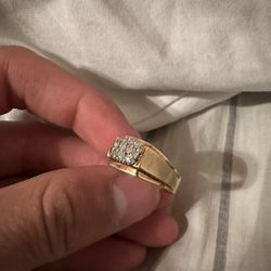 Gold Ring(Read Description)