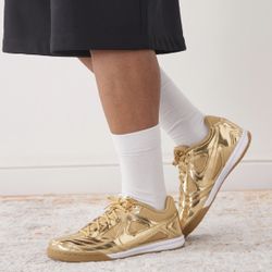 Nike Gato LV8 - SIZE MENS 12.5