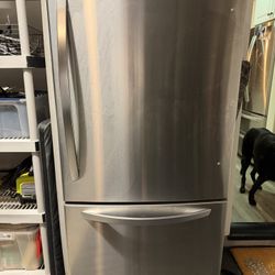 LG refrigerator 