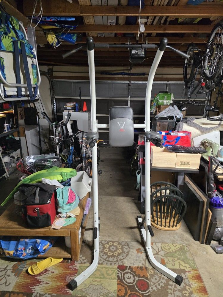Pull-up Station