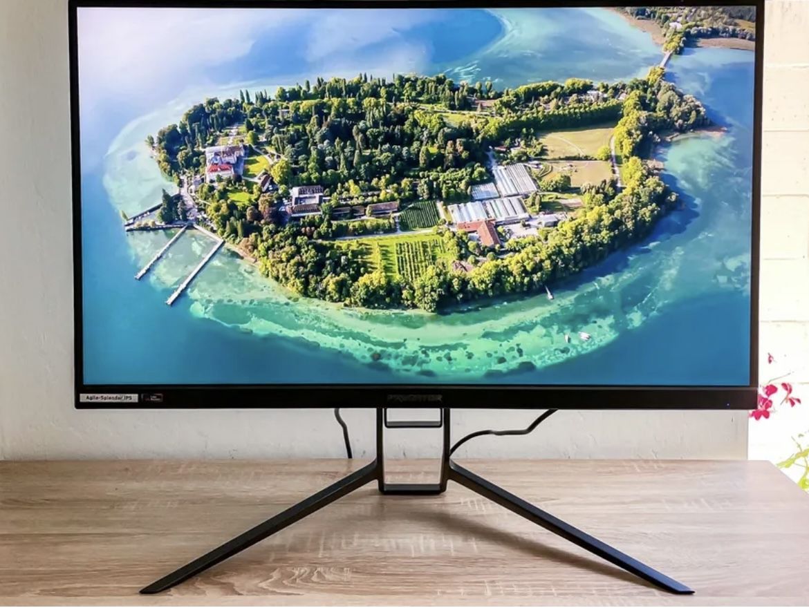 4k Acer Predator monitor RGB, XB323QK 32’ inch