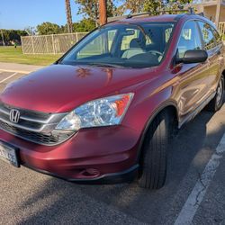 2011 Honda CR-V clean title, low miles, excellent condition