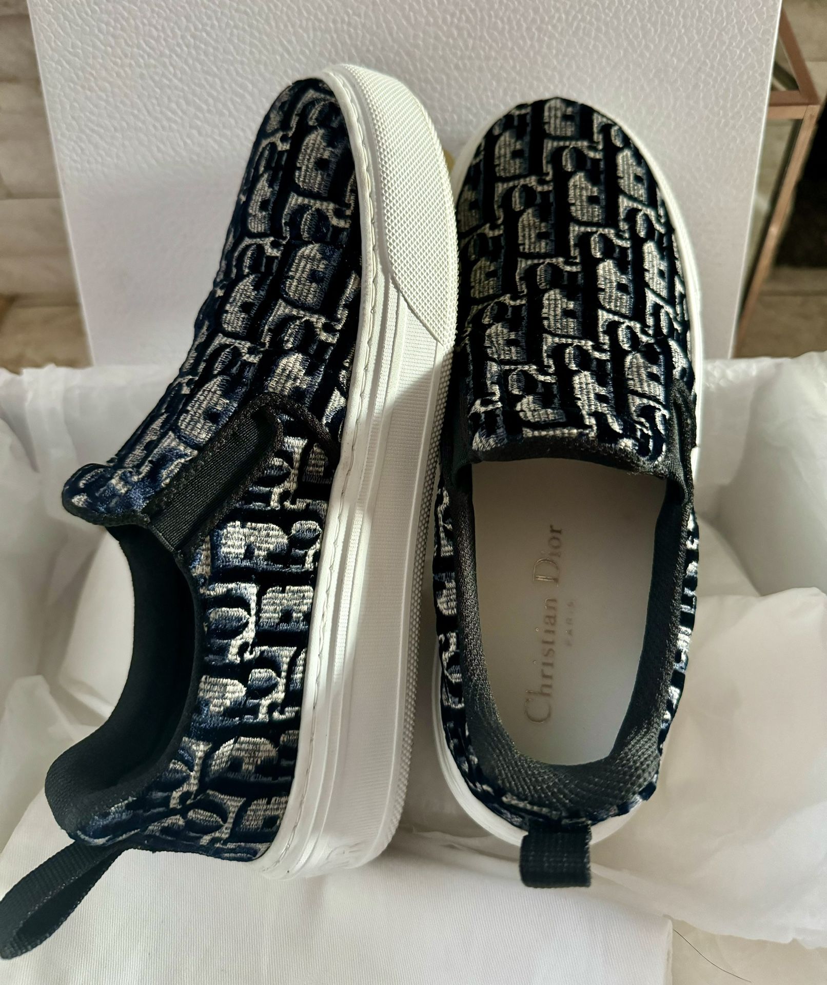 Dior Solar Slip-on Sneaker Dark Blue Door Oblique Embroidered Velvet