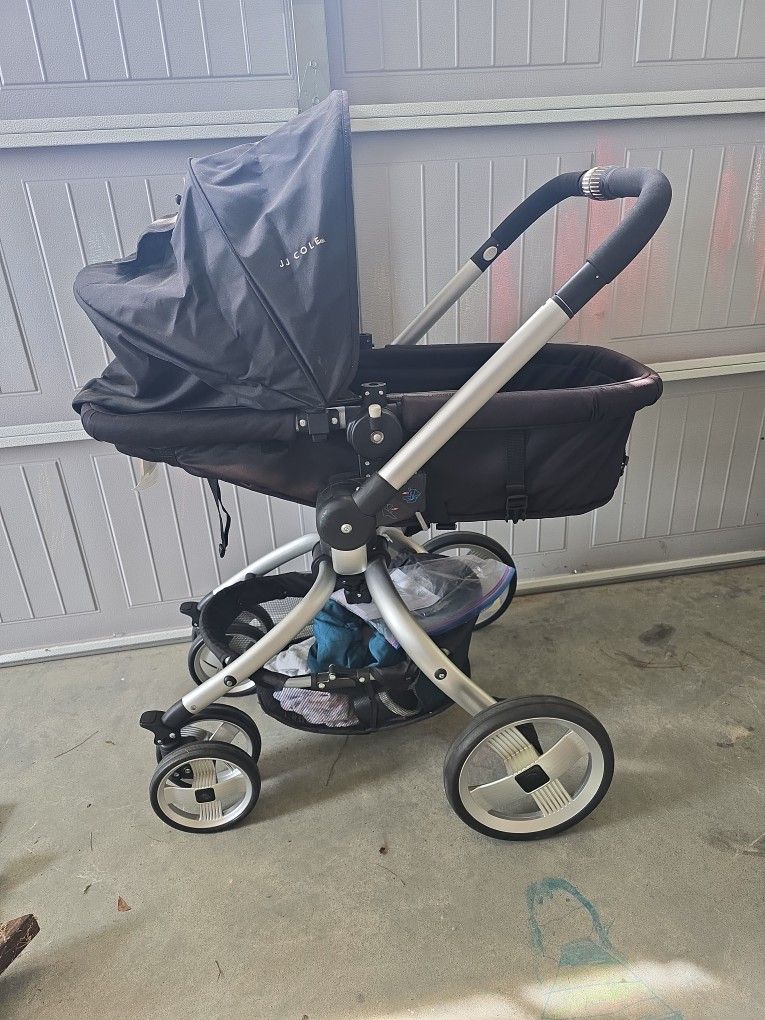 JJ COLE Stroller and Bassinet 