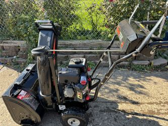 SnoTek by Ariens 20 Inch Snow Blower With Electric Starter!