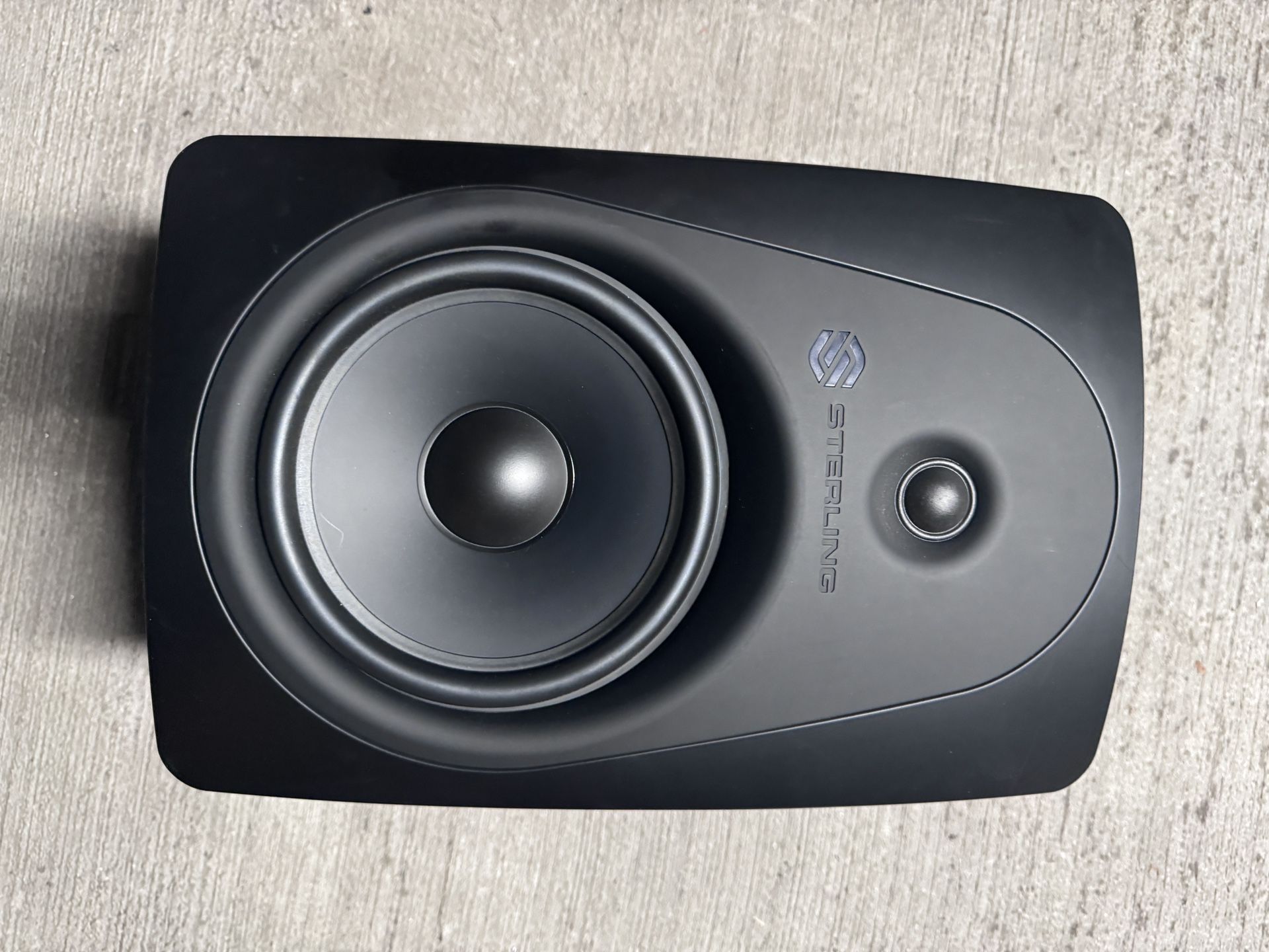 STERLING MX8 STUDIO MONITORS (PAIR)