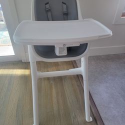4moms Highchair With Magnetic Tray