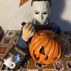 Michael Myers light up Bust