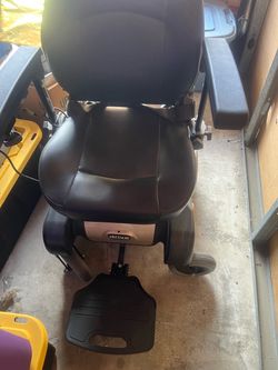 Brand new/never used Drive electric Wheel chair