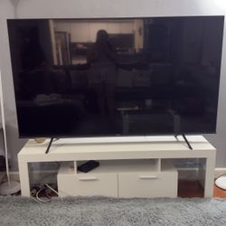 75” Smart TV