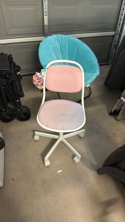 Child/ kid chair for desk