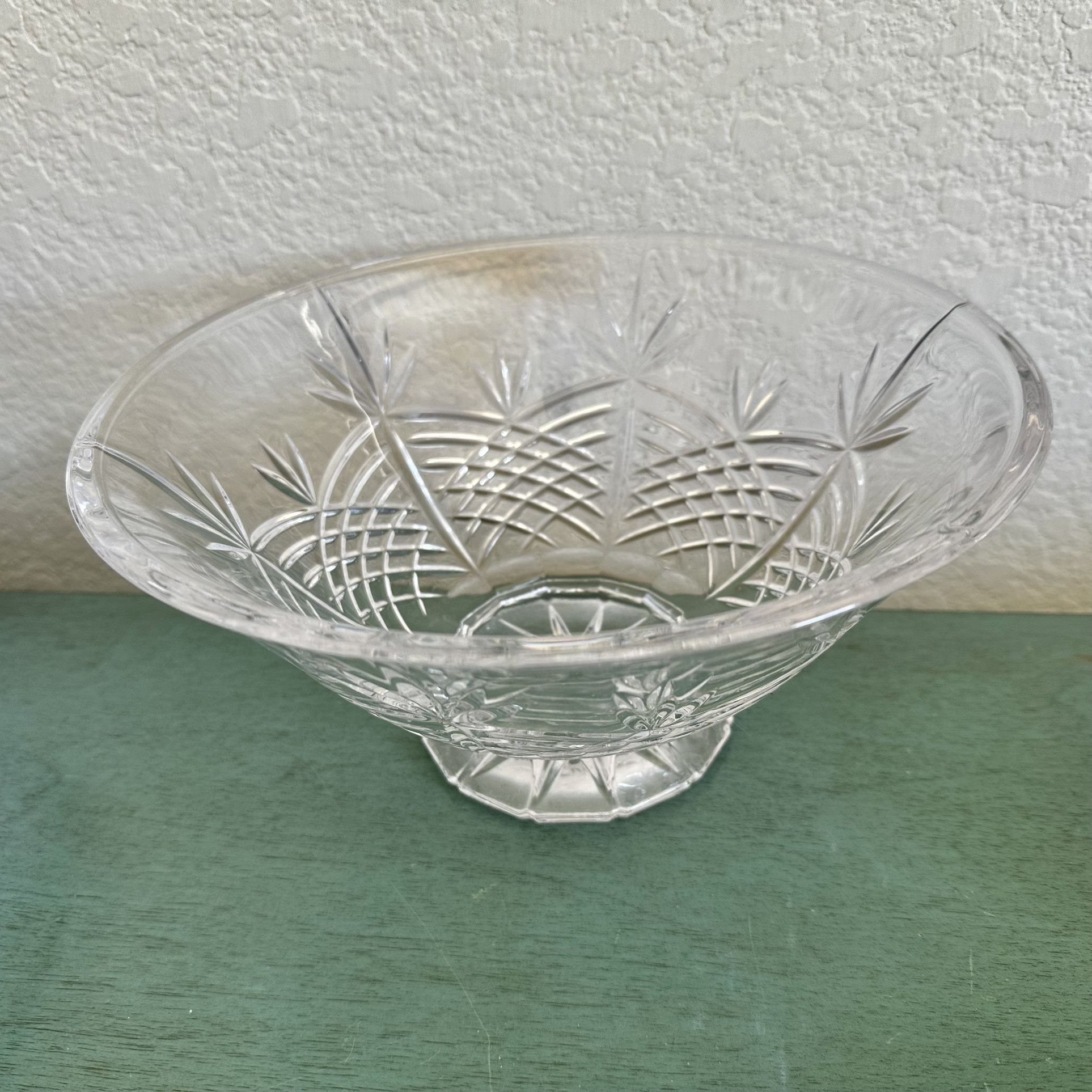 VINTAGE MARQUIS BY WATERFORD CRYSTAL GLASS FOOTED BOWL